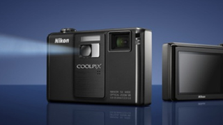 Nikon Coolpix S1000pj: First Camera With a Projector is Weird